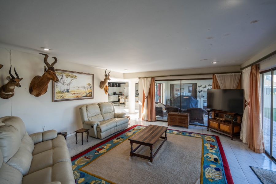 7 Bedroom Property for Sale in Royal Alfred Marina Eastern Cape